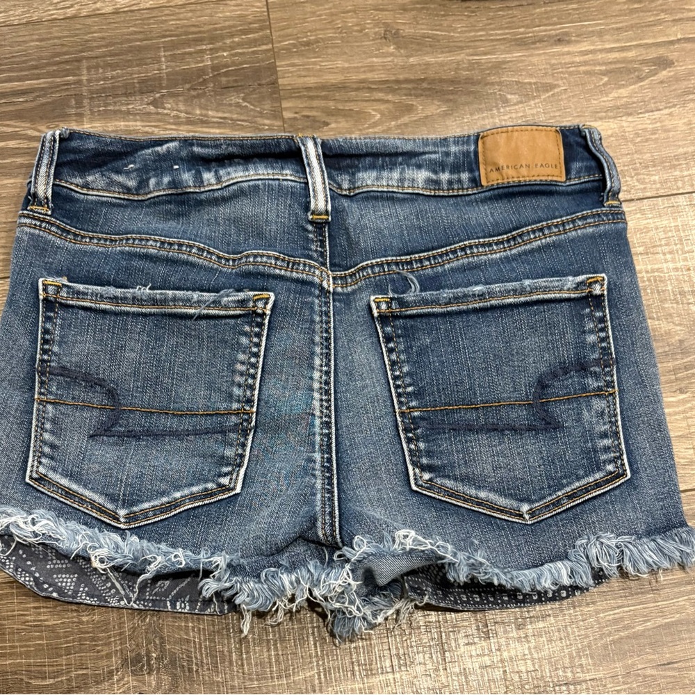 American Eagle Outfitters Blue Distressed Jean Shorts - Picture 5 of 5